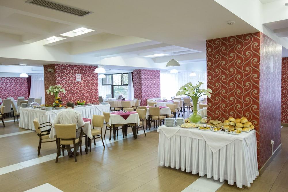 Hotel Putnik Novi Sad Exterior photo