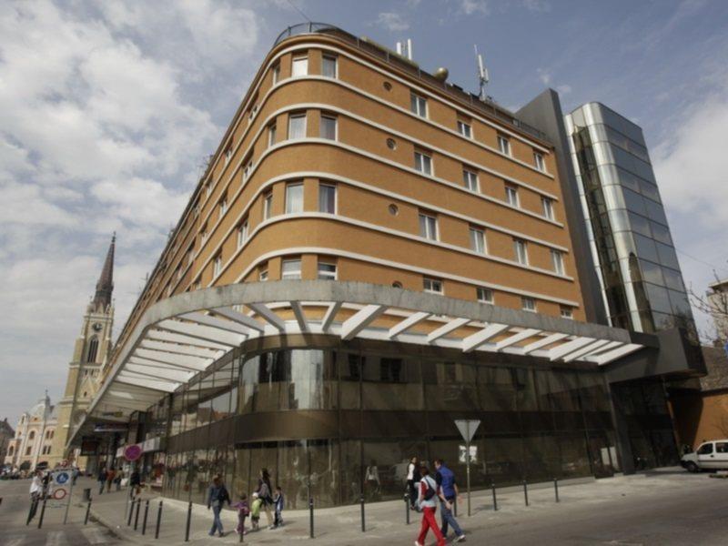 Hotel Putnik Novi Sad Exterior photo