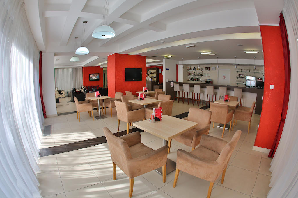 Hotel Putnik Novi Sad Exterior photo